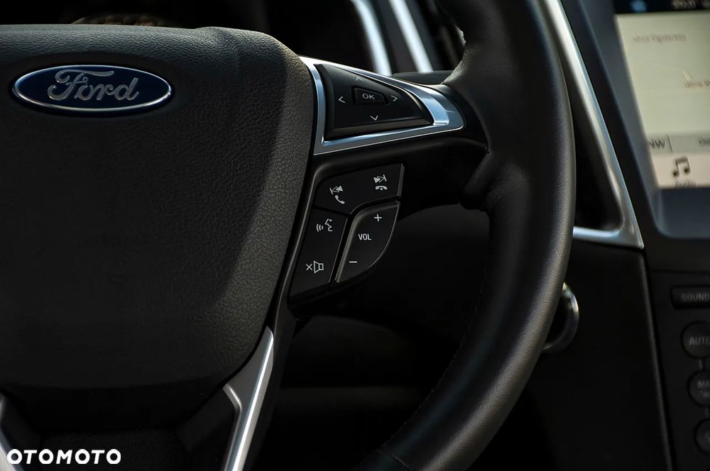 Ford Edge 2.0 TDCi Bi-Turbo 4x4 Sport - 36