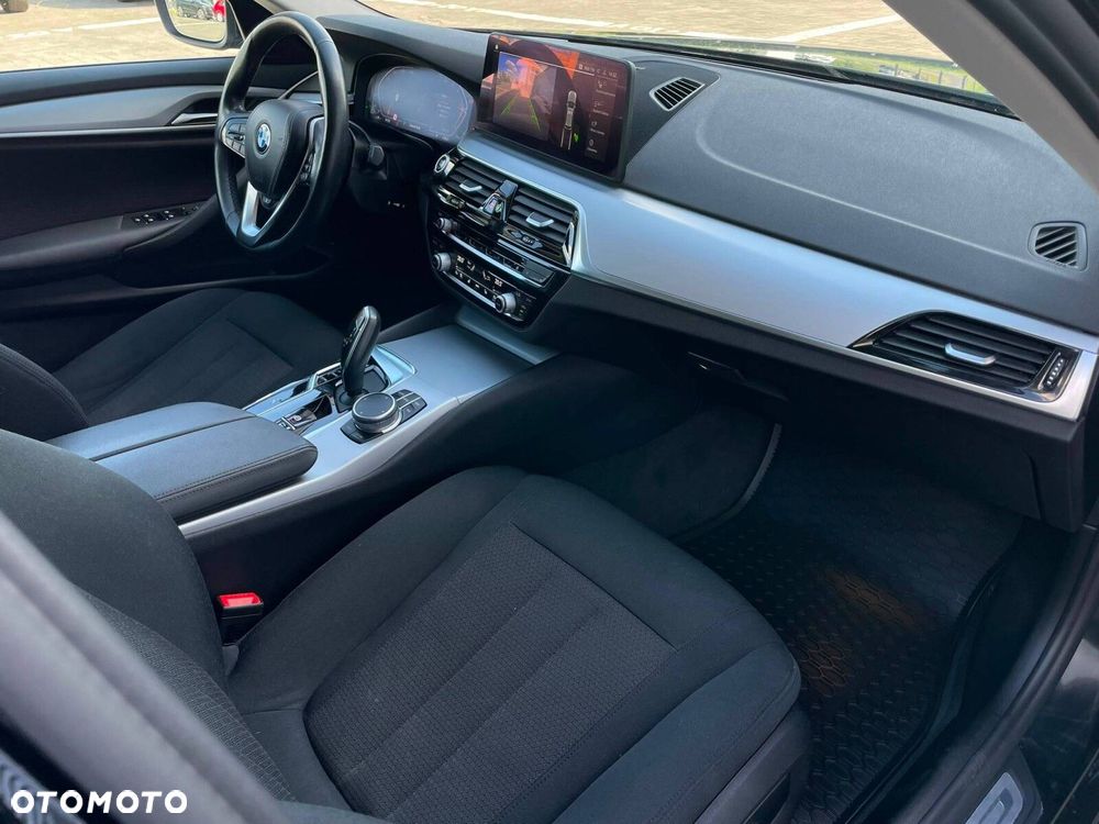 BMW Seria 5 - 22