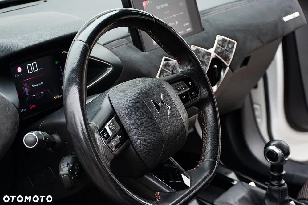 DS Automobiles DS 3 Crossback 1.5 BlueHDi Performance Line - 21