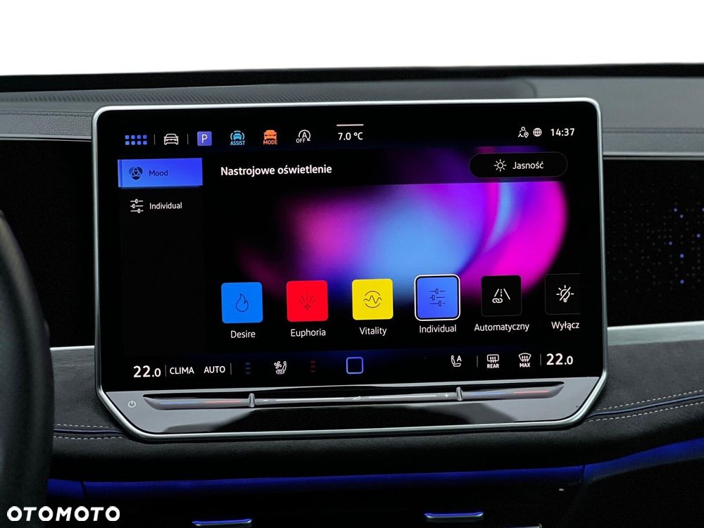 Volkswagen Passat - 36