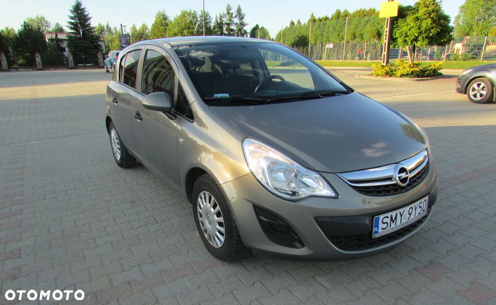 Opel Corsa 1.2 16V Cosmo - 8