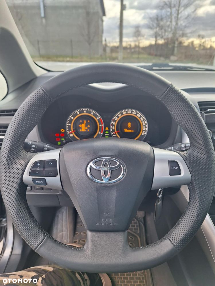Toyota Auris 1.33 VVT-i - 14
