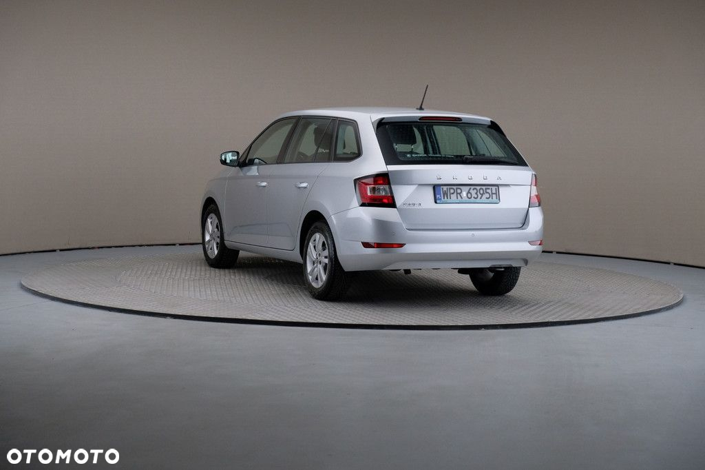 Skoda Fabia 1.0 TSI Ambition - 2