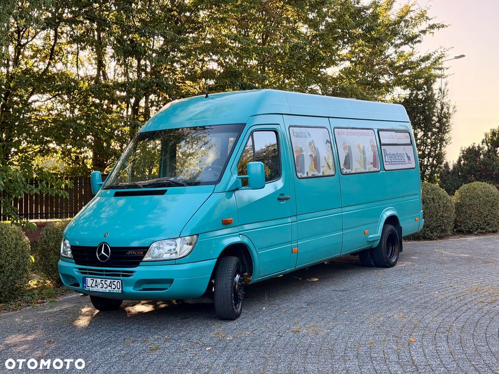 Mercedes-Benz Sprinter - 2