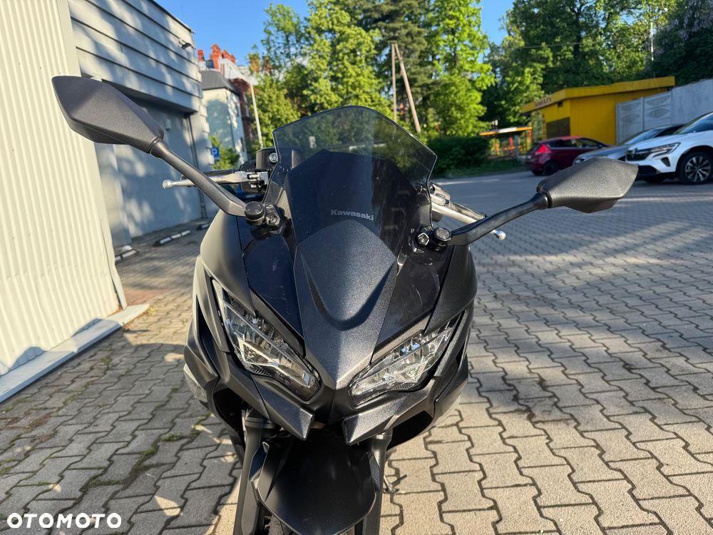 Kawasaki Ninja - 11