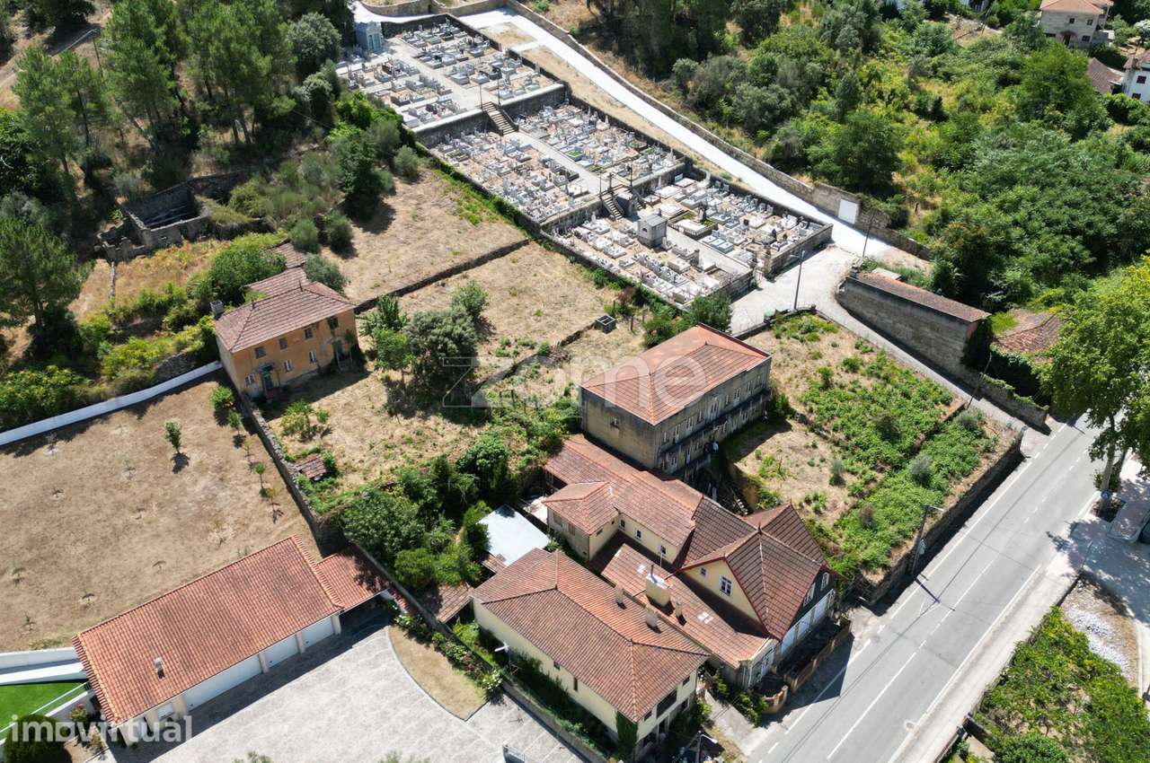 Moradias, 7 artigos 15.520 m² de terreno, 1.622,10 m² area construç... - Grande imagem: 2/15