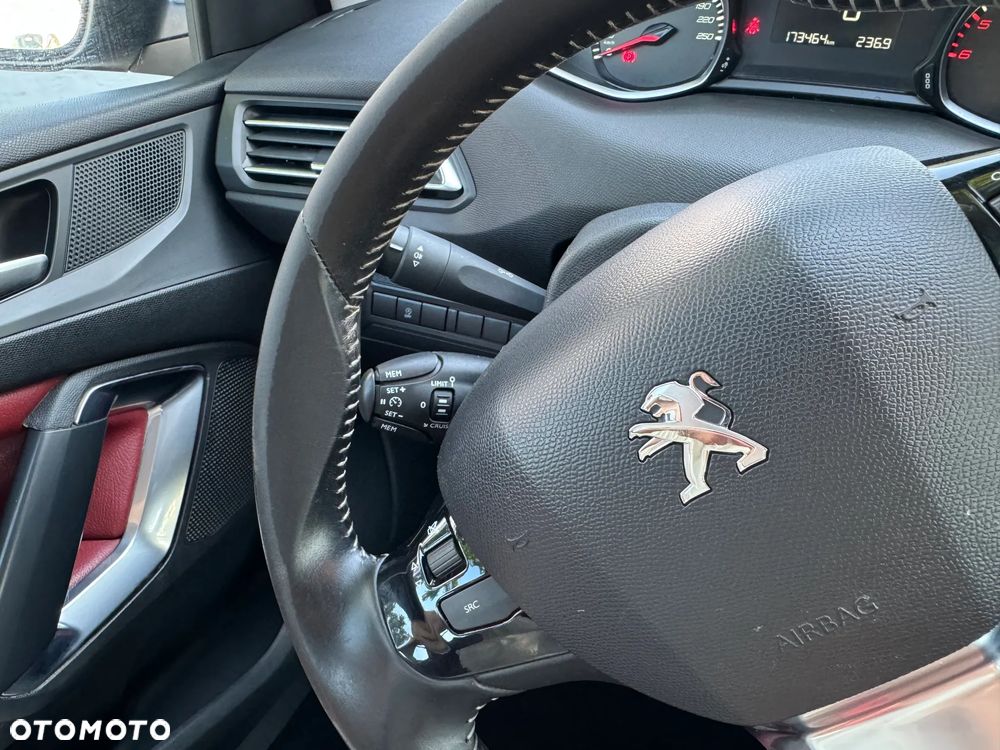 Peugeot 308 BlueHDi FAP 130 Stop & Start Active Pack - 11