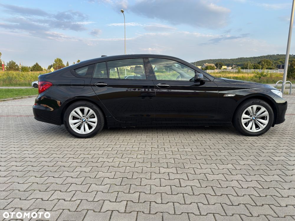 BMW 5GT - 6