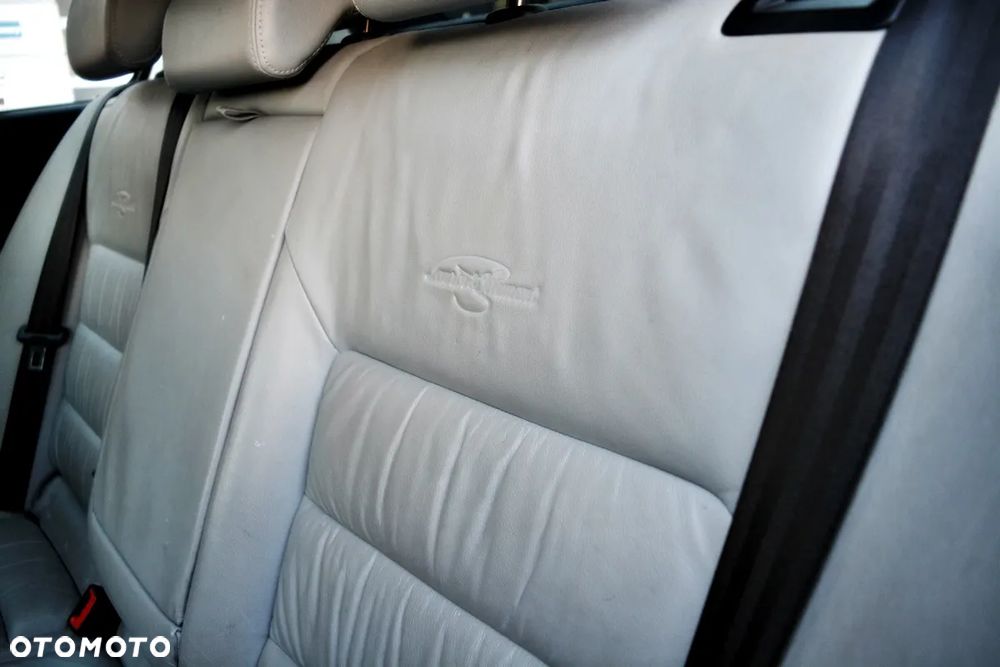 Skoda Octavia 2.0 TDI DPF DSG Laurin & Klement - 24