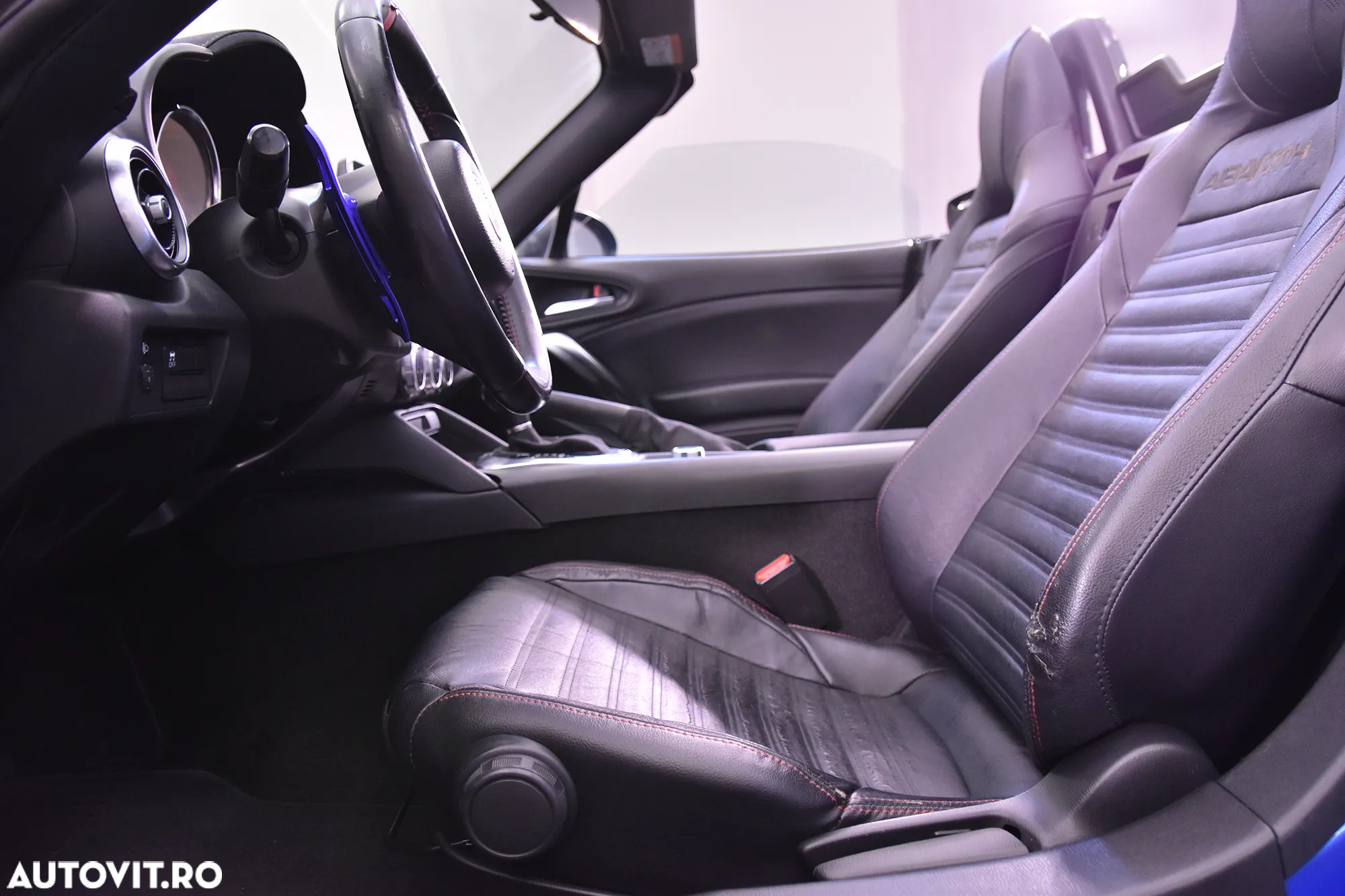 Abarth 124 Spider 1.4 M-Air AT6 Officine - 27
