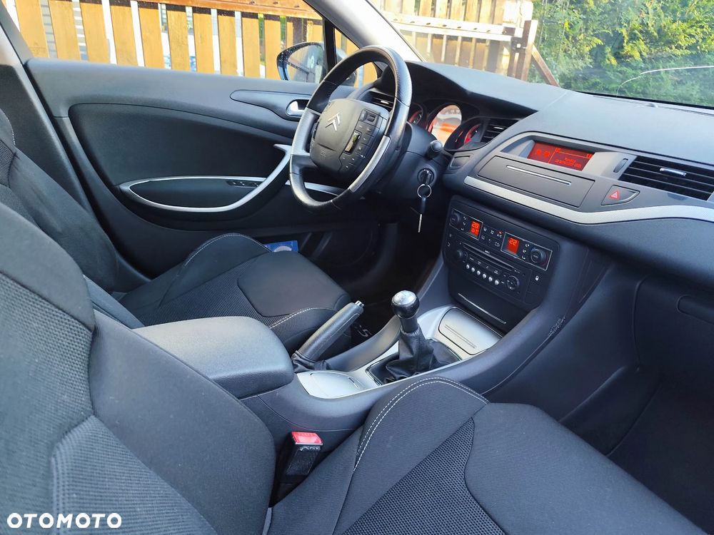 Citroën C5 2.0 16V Confort - 9