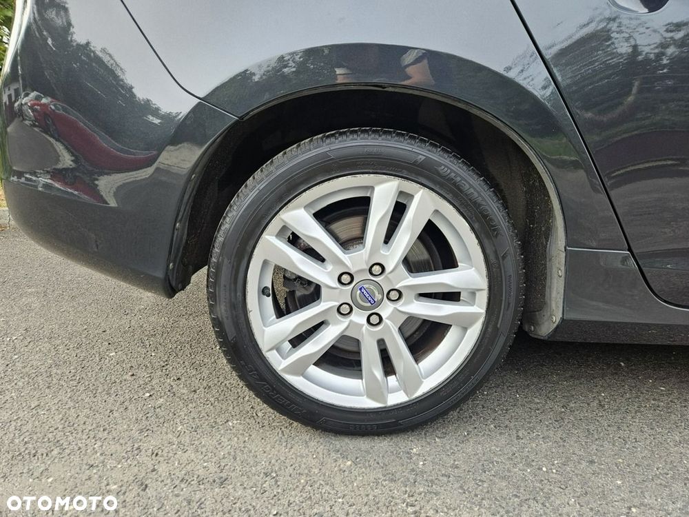 Volvo V60 D4 Geartronic Momentum - 23