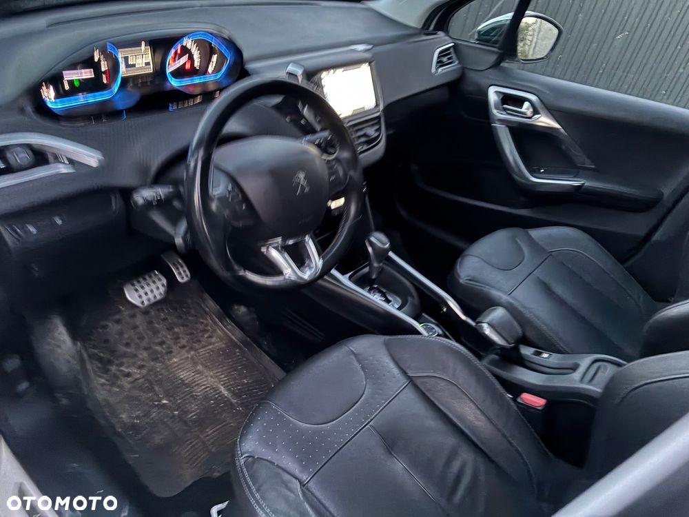 Peugeot 2008 PureTech 110 Stop&Start EAT6 Allure - 9