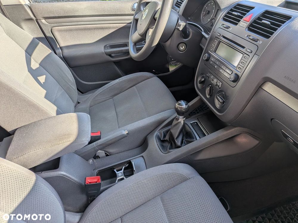 Volkswagen Golf 1.6 Comfortline - 14