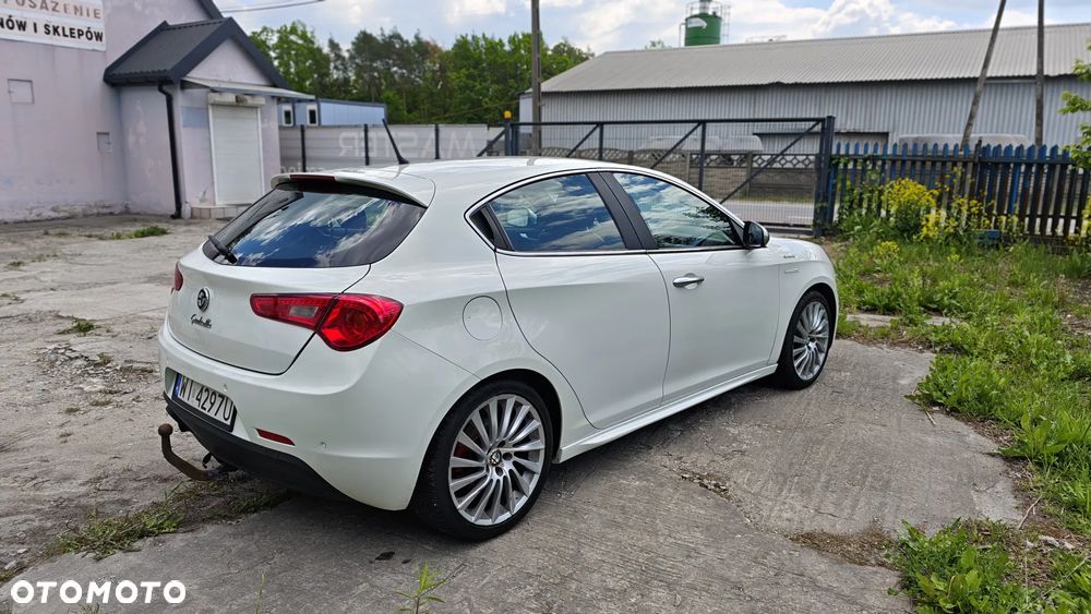 Alfa Romeo Giulietta - 2