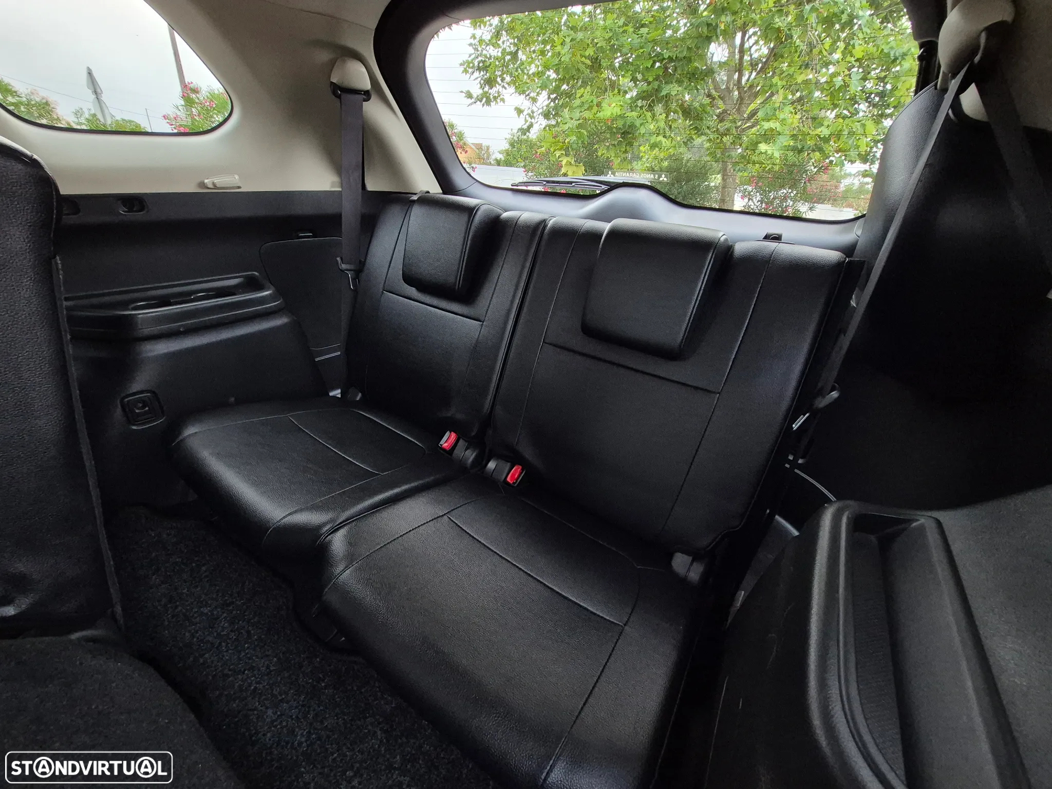 Mitsubishi Outlander 2.2 DI-D Instyle Navi - 30