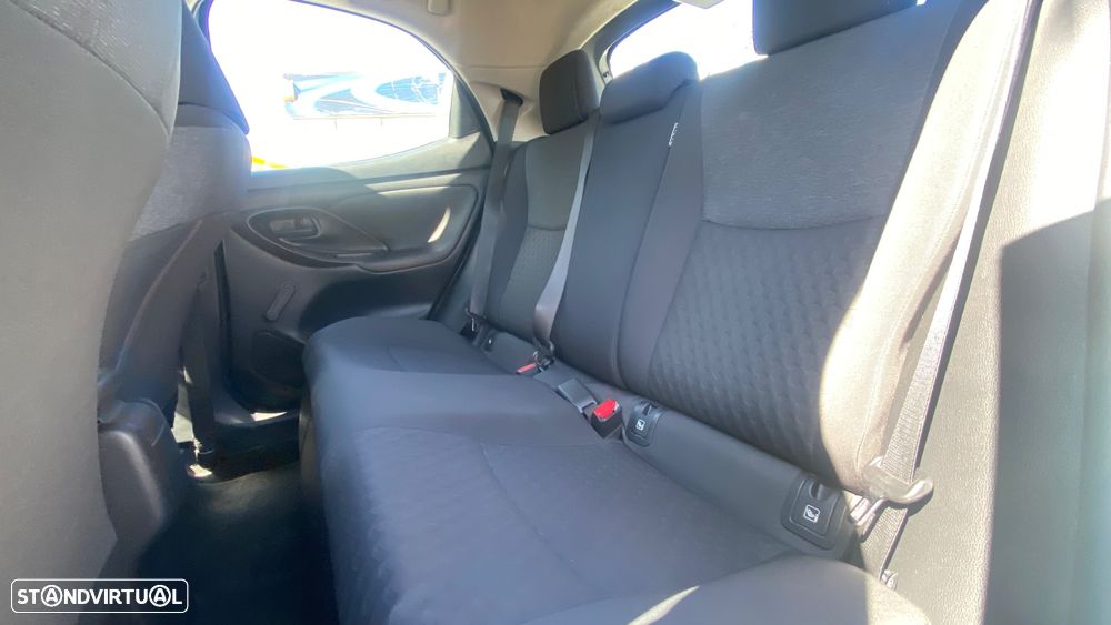 Toyota Yaris 1.5 HDF Comfort - 22