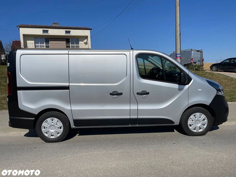 Opel Vivaro - 2