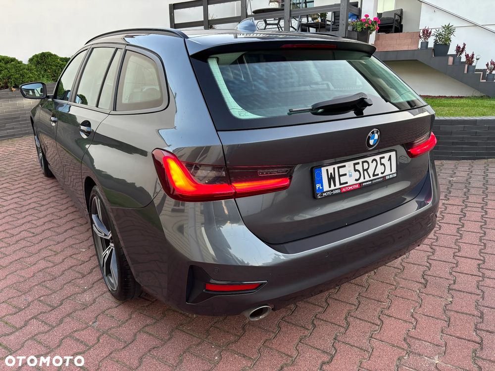 BMW Seria 3 318i Business Edition sport - 7