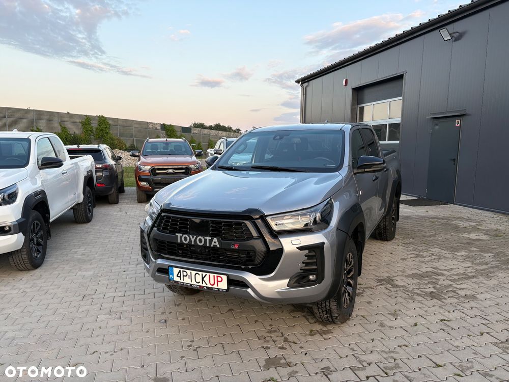 Toyota Hilux 2.8 D-4D Double Cab GR Sport 4x4 - 4