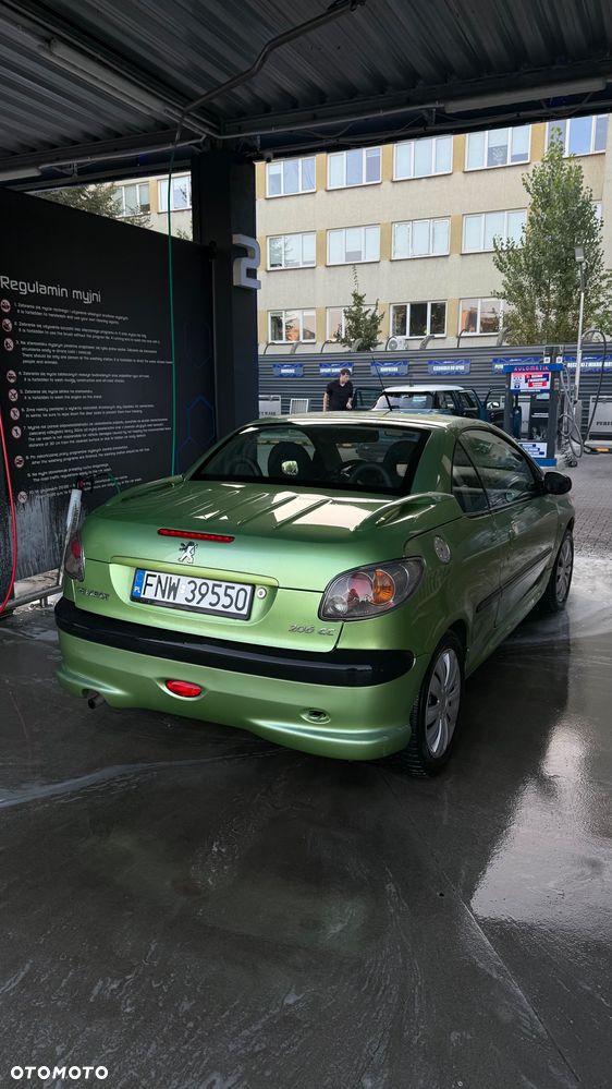 Peugeot 206 CC - 2