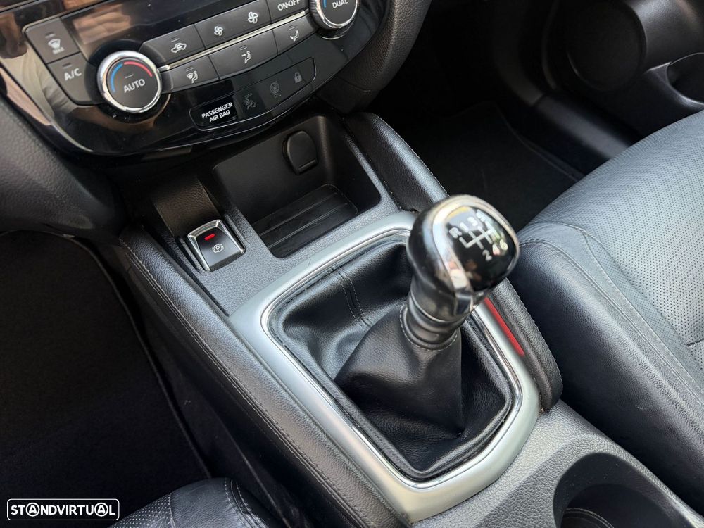 Nissan Qashqai 1.6 dCi Tekna Premium - 22