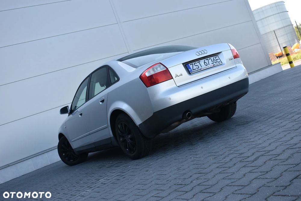 Audi A4 Limousine - 25