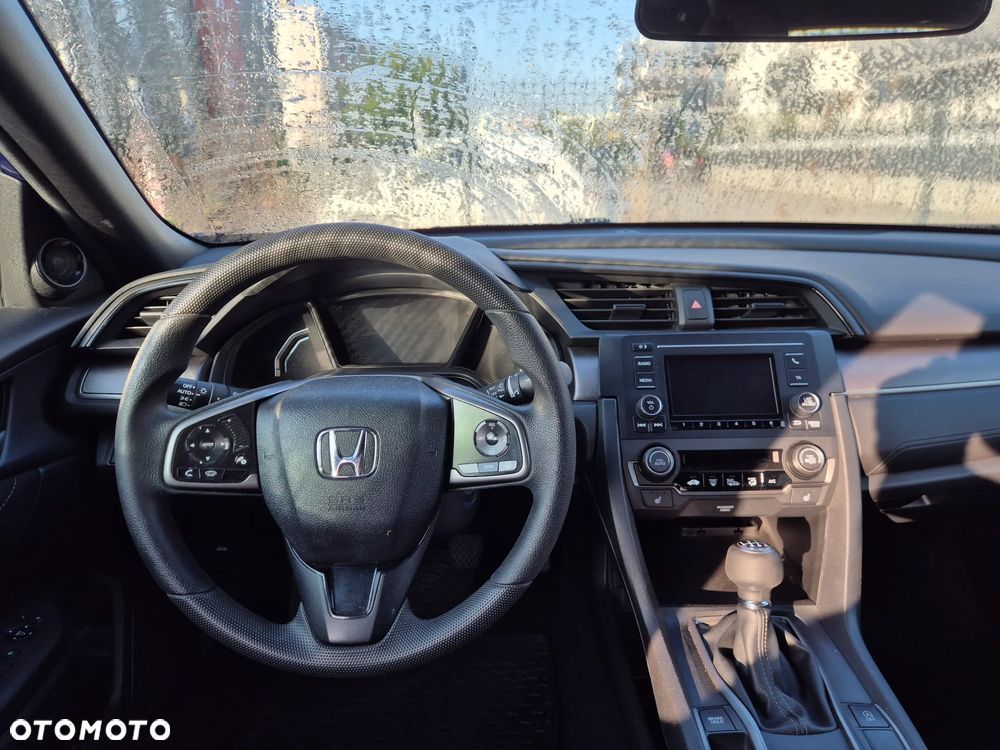 Honda Civic 2018 photo 2