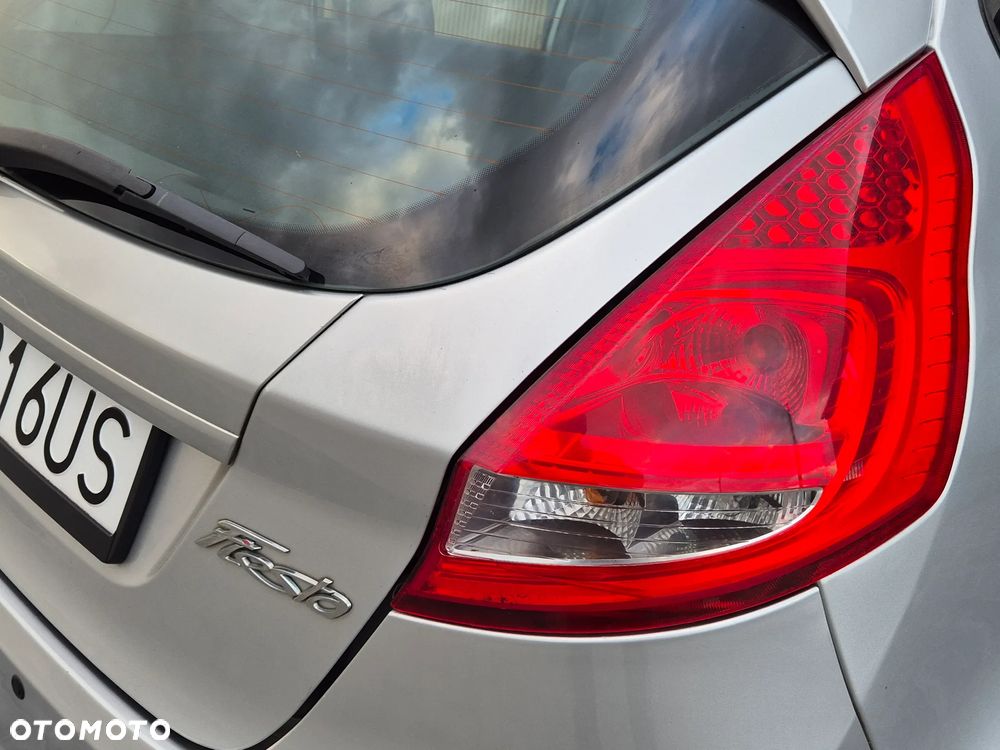 Ford Fiesta 1.25 Silver X - 21