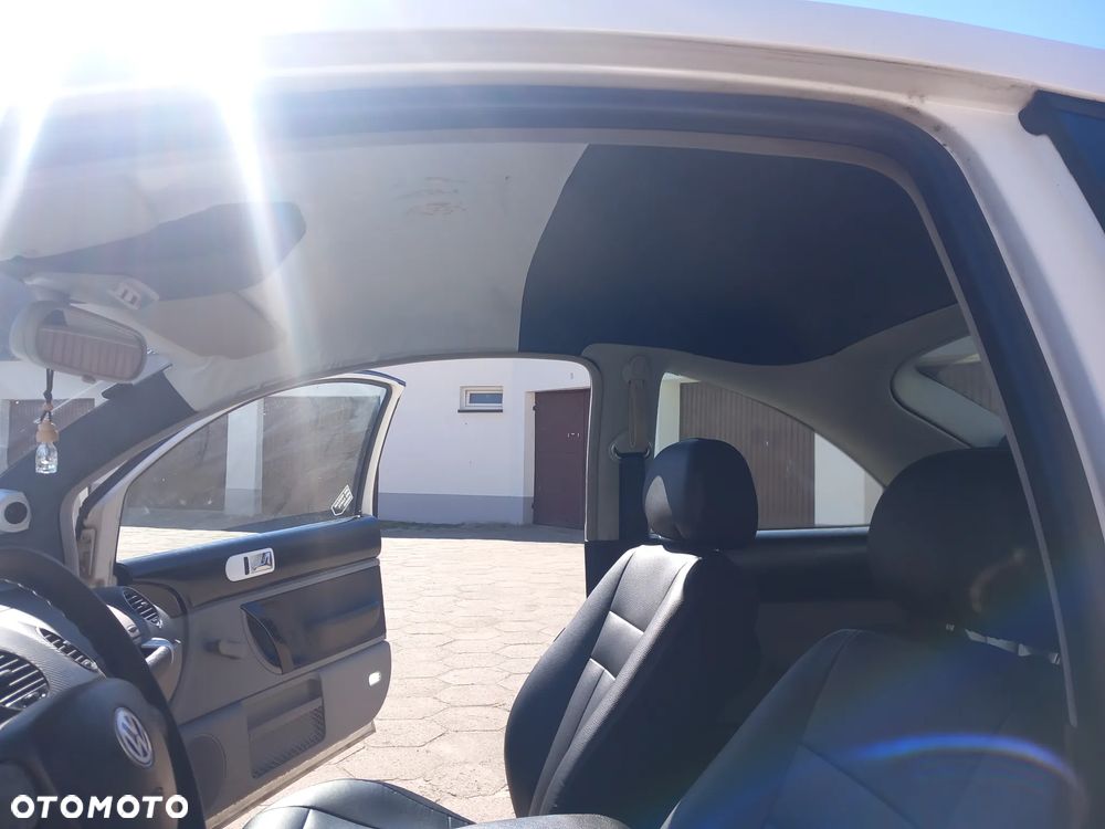 Volkswagen New Beetle 1.6 Coastal - 20