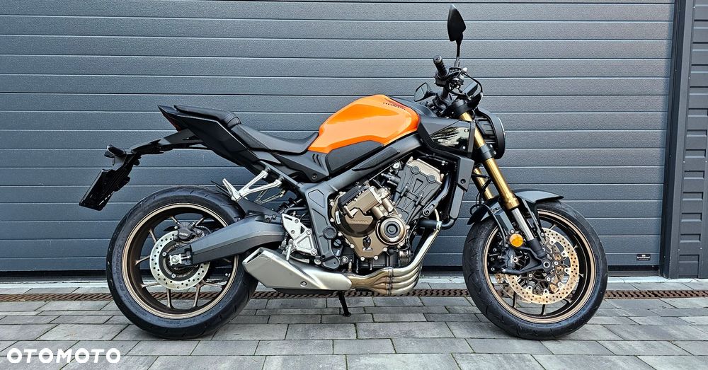 Honda CB - 2