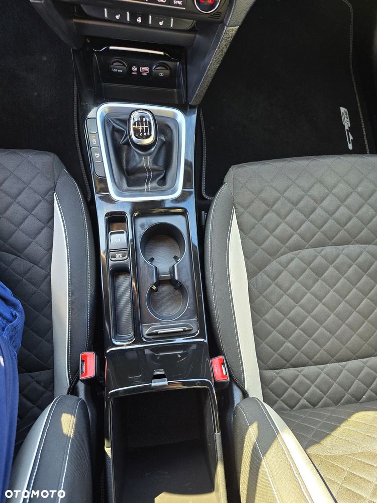 Kia Ceed 1.6 CRDi GT Line - 19