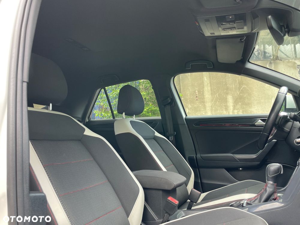 Volkswagen T-Roc 2.0 TDI SCR 4MOTION DSG Sport - 32