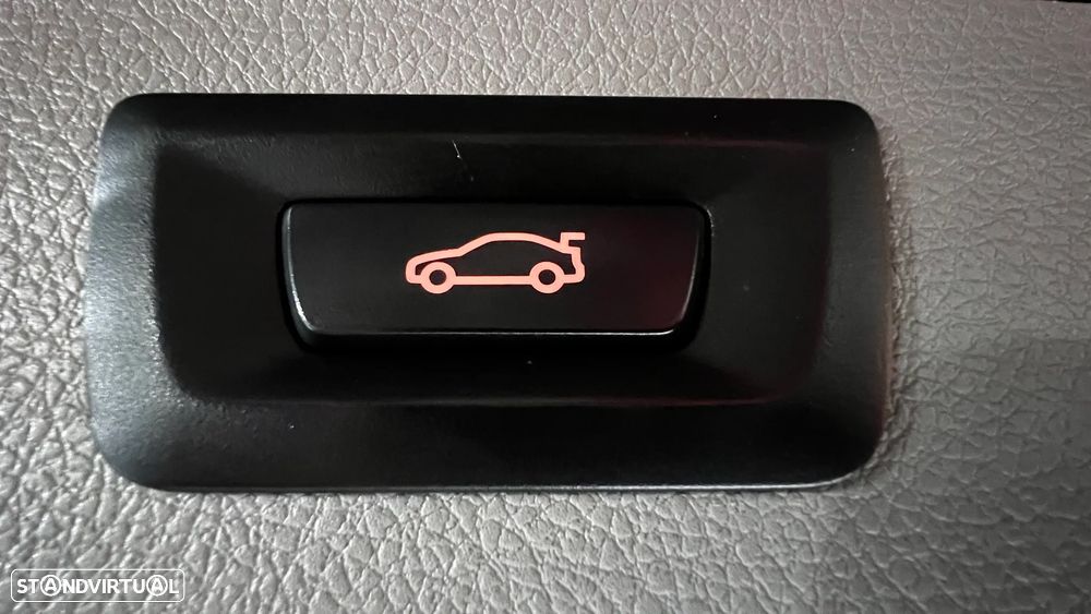 BMW 318 d Touring Auto Line Sport - 33