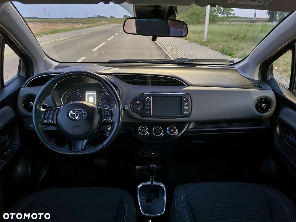 Toyota Yaris 1.5 Dynamic CVT - 21