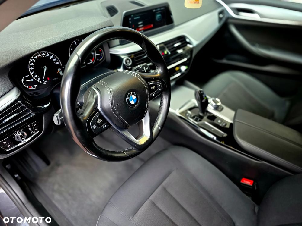 BMW Seria 5 - 22