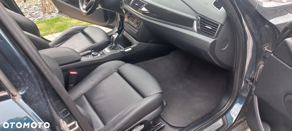 BMW X1 xDrive25d xLine - 30