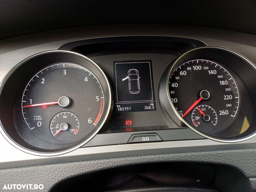 Volkswagen Golf 1.6 TDI DPF BMT Comfortline - 9