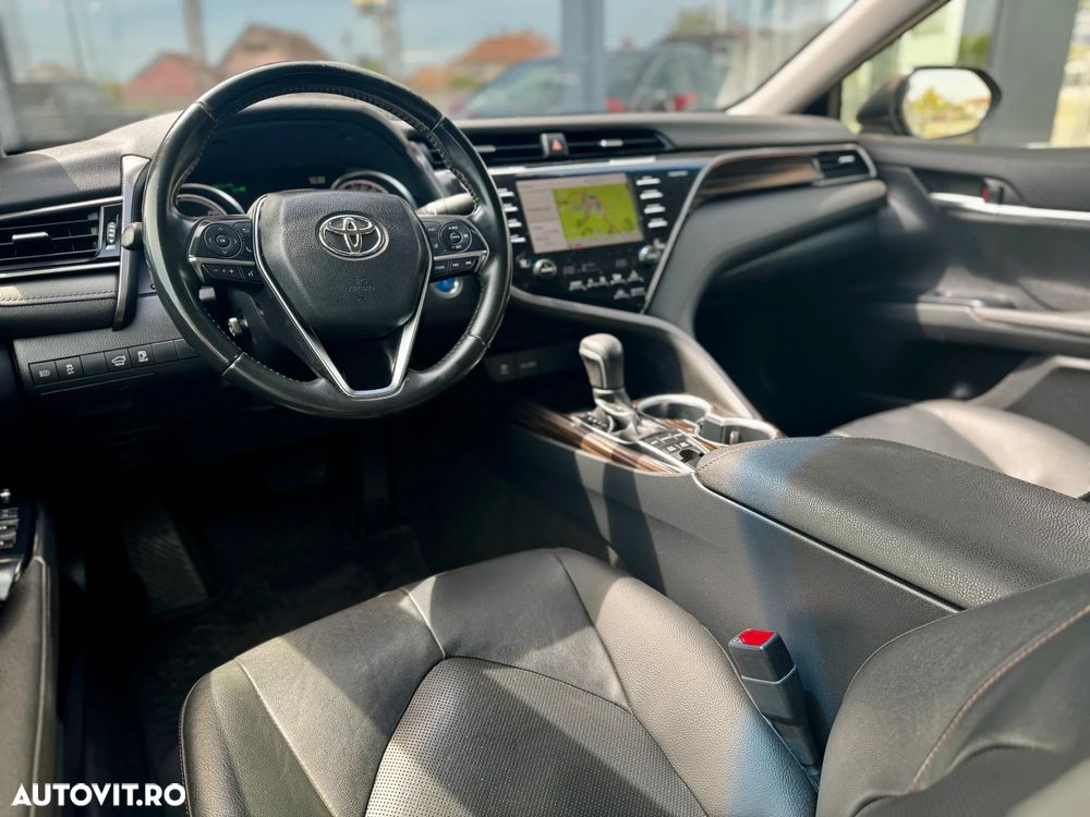Toyota Camry 2.5 Exclusive - 14