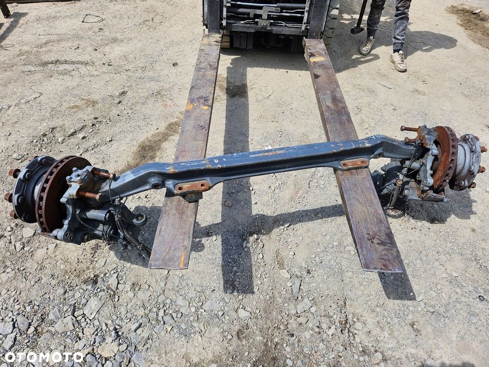 Belka zawieszenia oś przednia Mercedes Atego 1218 - 3