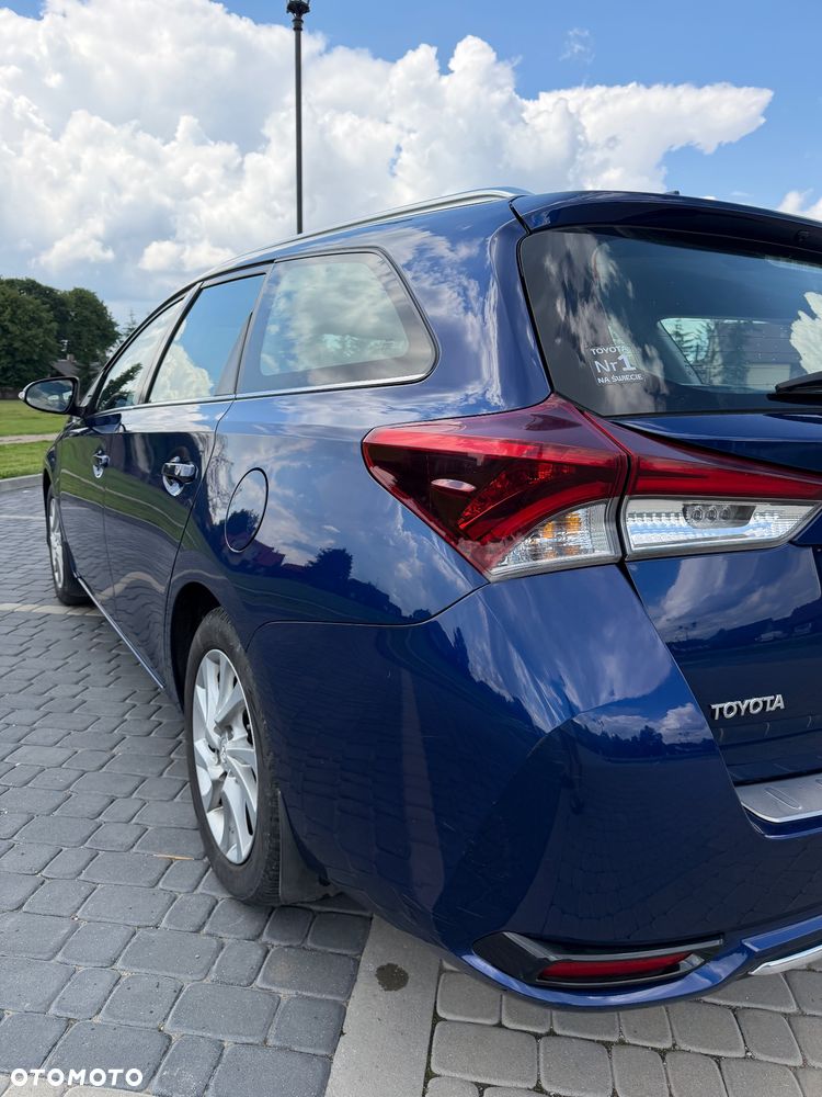 Toyota Auris - 3
