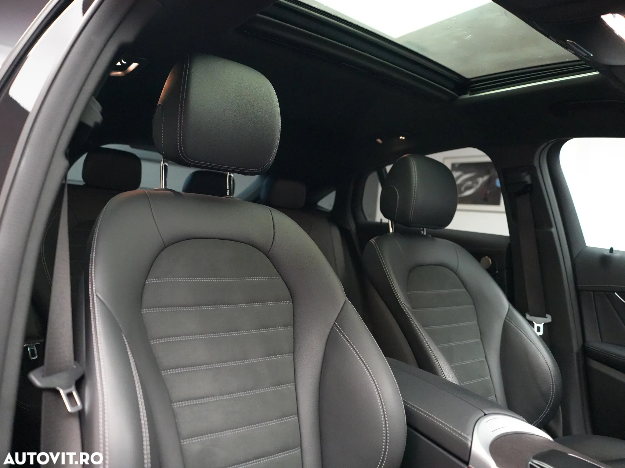 Mercedes-Benz GLC 300 4MATIC MHEV - 25