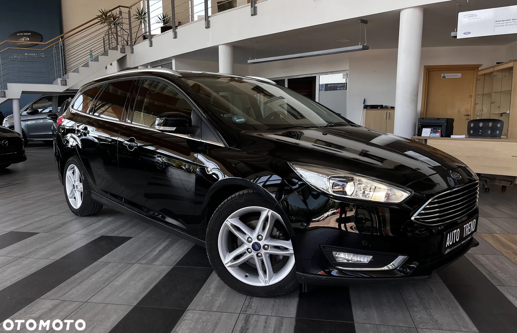 Ford Focus 1.0 EcoBoost Titanium ASS PowerShift - 2