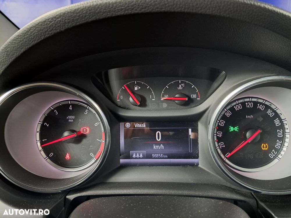 Opel Astra - 17