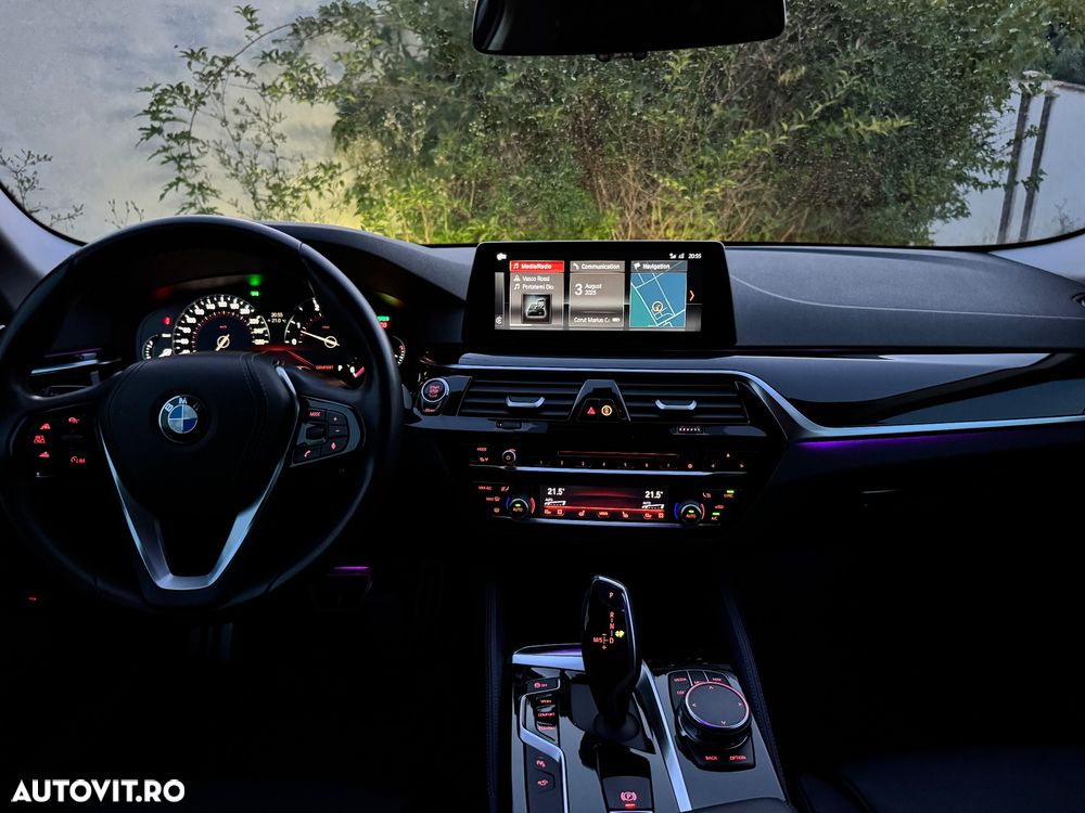 BMW Seria 5 530d xDrive AT - 7