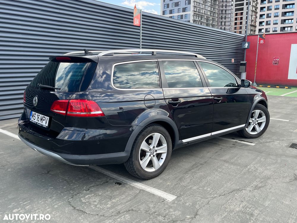 Volkswagen Passat 2.0 TDI 4Motion BlueMotion Technology Comfortline - 3