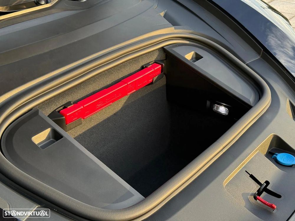 Porsche Taycan Sport Turismo Standard - 39