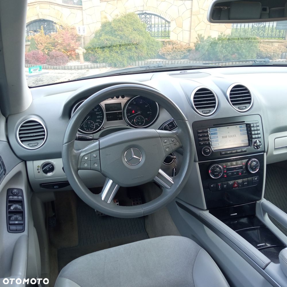 Mercedes-Benz ML - 7