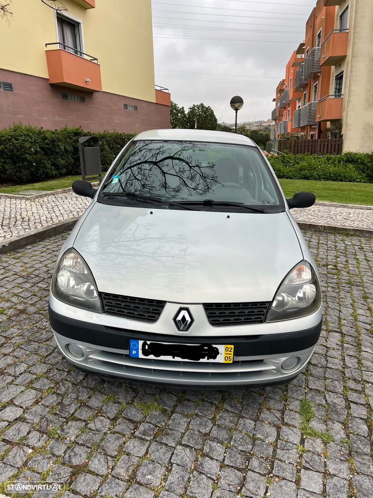 Renault Clio 1.2 Confort Authentique - 2