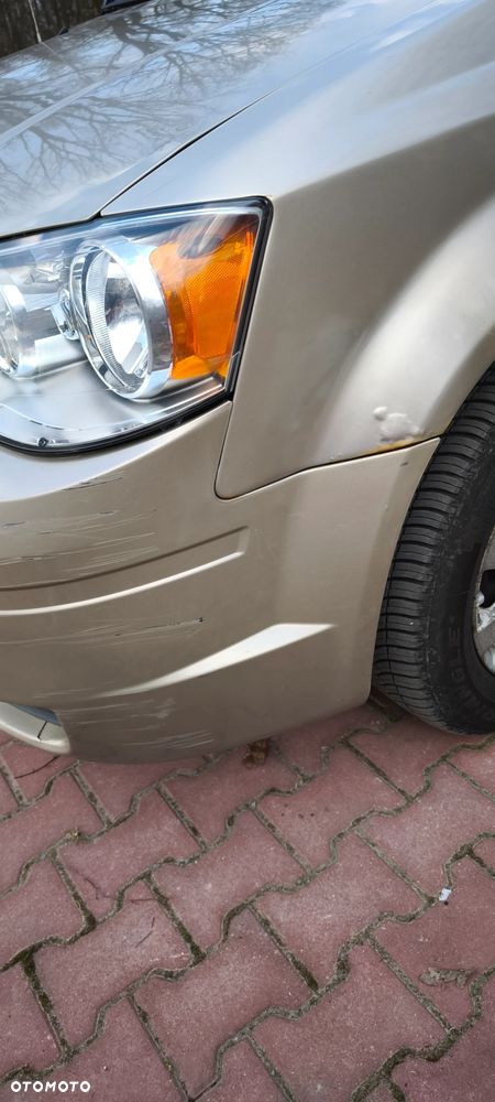 Chrysler Town & Country - 9